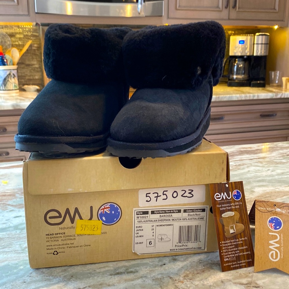 Emu black ankle boots